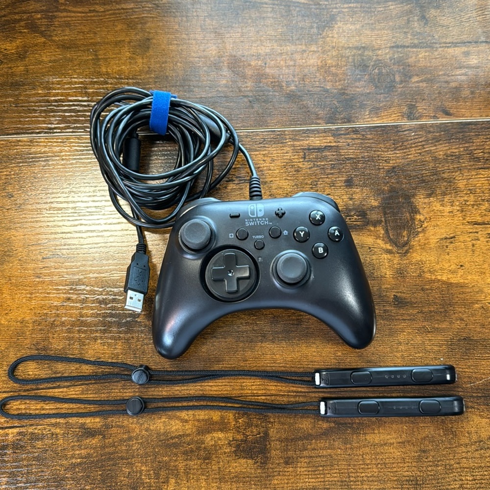 Genuine Black Nindtendo Switch Joy Con Wrist Strap Straps & USB Controller